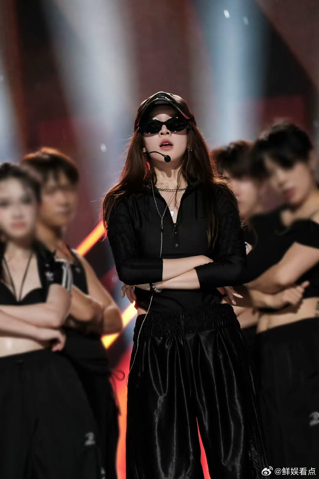 孟佳BOSSIN全球首唱家人们，孟佳今晚合肥无限x巡回演唱会首唱《BOSSIN》
