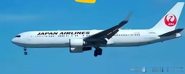 7月1日新版民用航空法实施，以往不少境外航班习惯借国内空域抄近道，流程相对宽松，