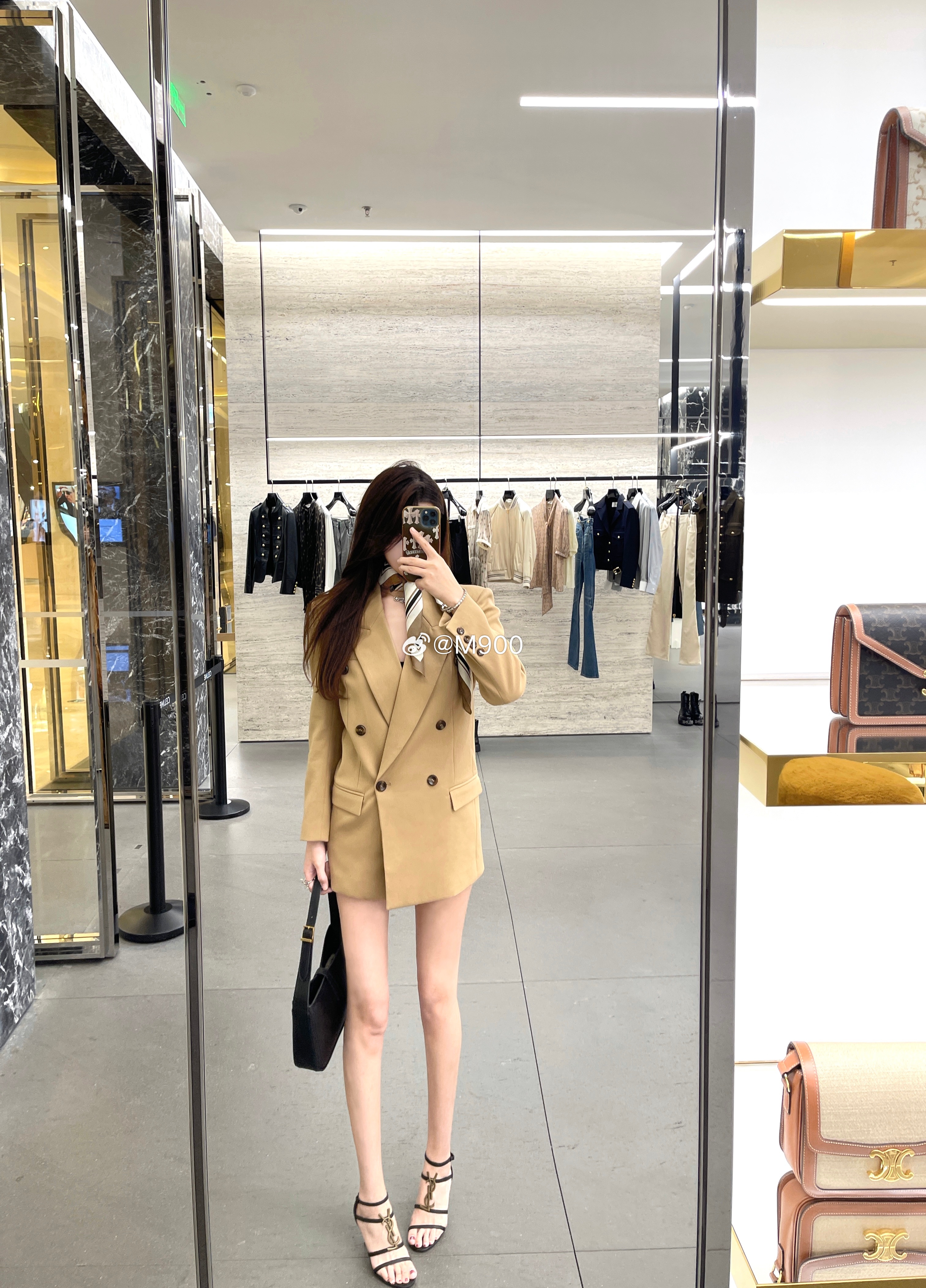 1米8的气场是西服给的 ​​​