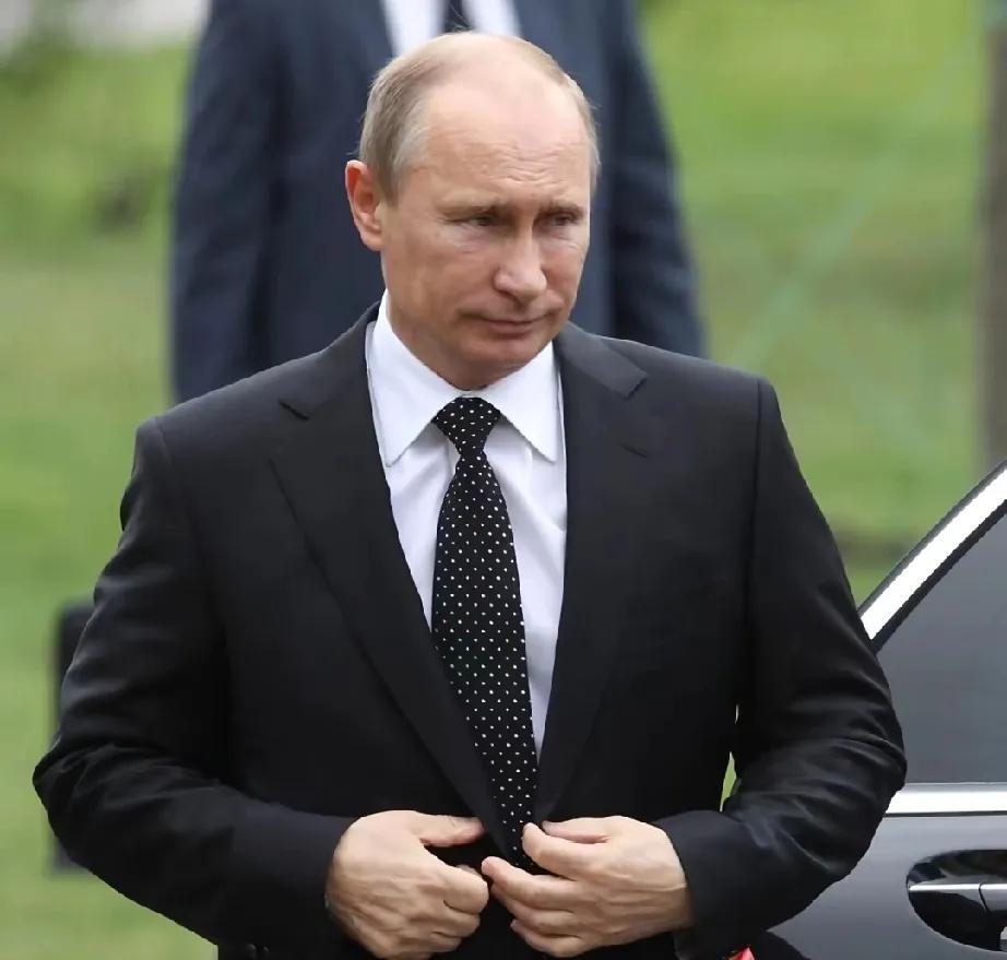 欧盟若是军事化，只怕老美第一个坐不住！
还是俄方看的透彻，他在戳破特朗普退北约的