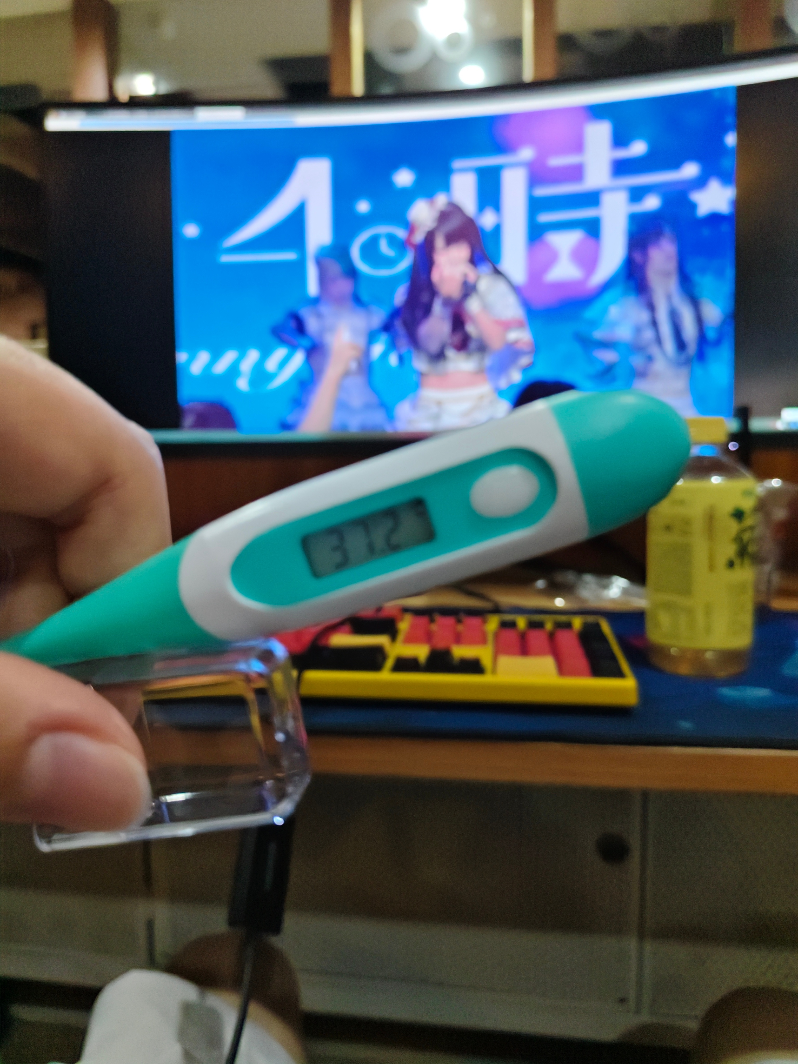 果然便宜没好货也不知道大厅禁烟禁哪去了 