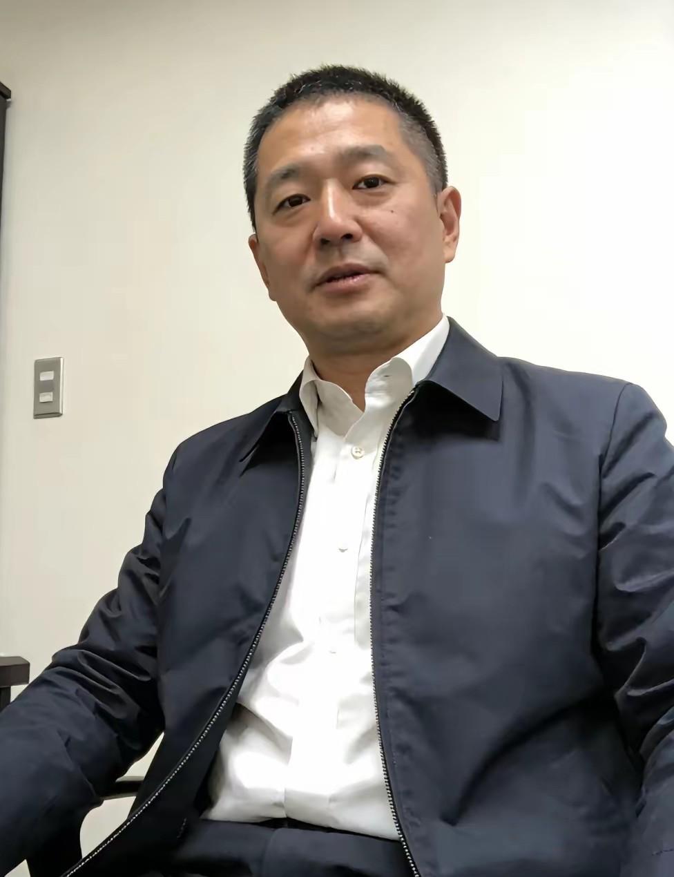 这样的大叔有喜欢的吗？50岁，虽然谈不上很帅，但还算有气质，觉得自己有男人的魅力