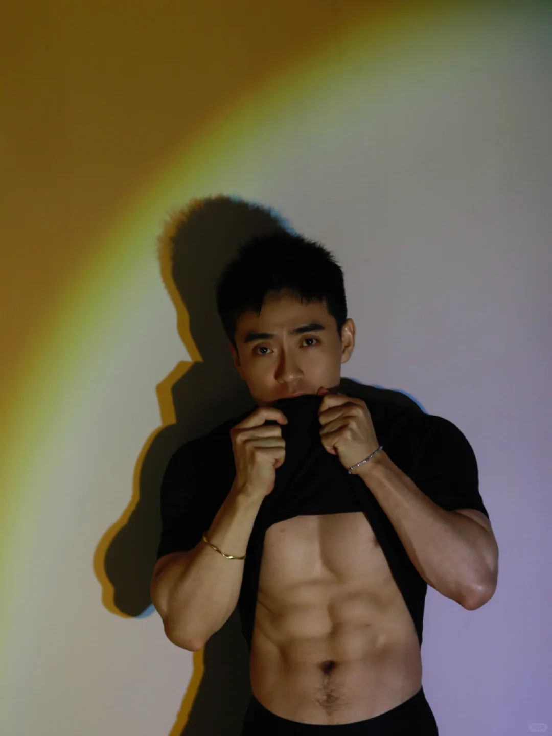 来自“白老师”的黑色光影写真！高级感爆棚