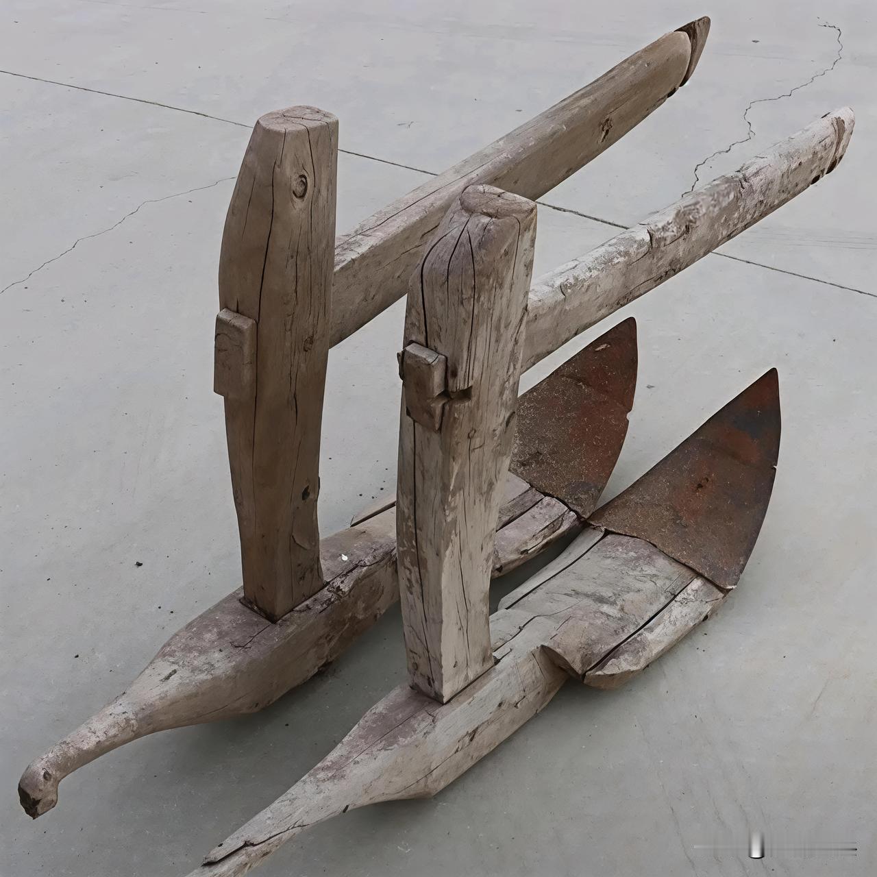 问了200人都不知道这是啥？这件老物件至少有几百年历史传承了吧！在农村生活过的人