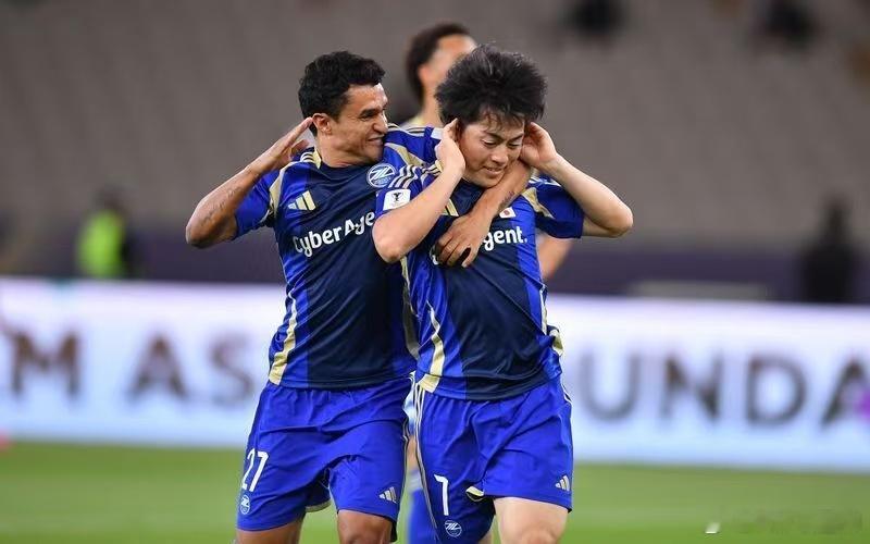 【町田泽维亚1-0击败迪拜青年国民，挺进亚冠精英赛决赛】北京时间4月22日，在亚