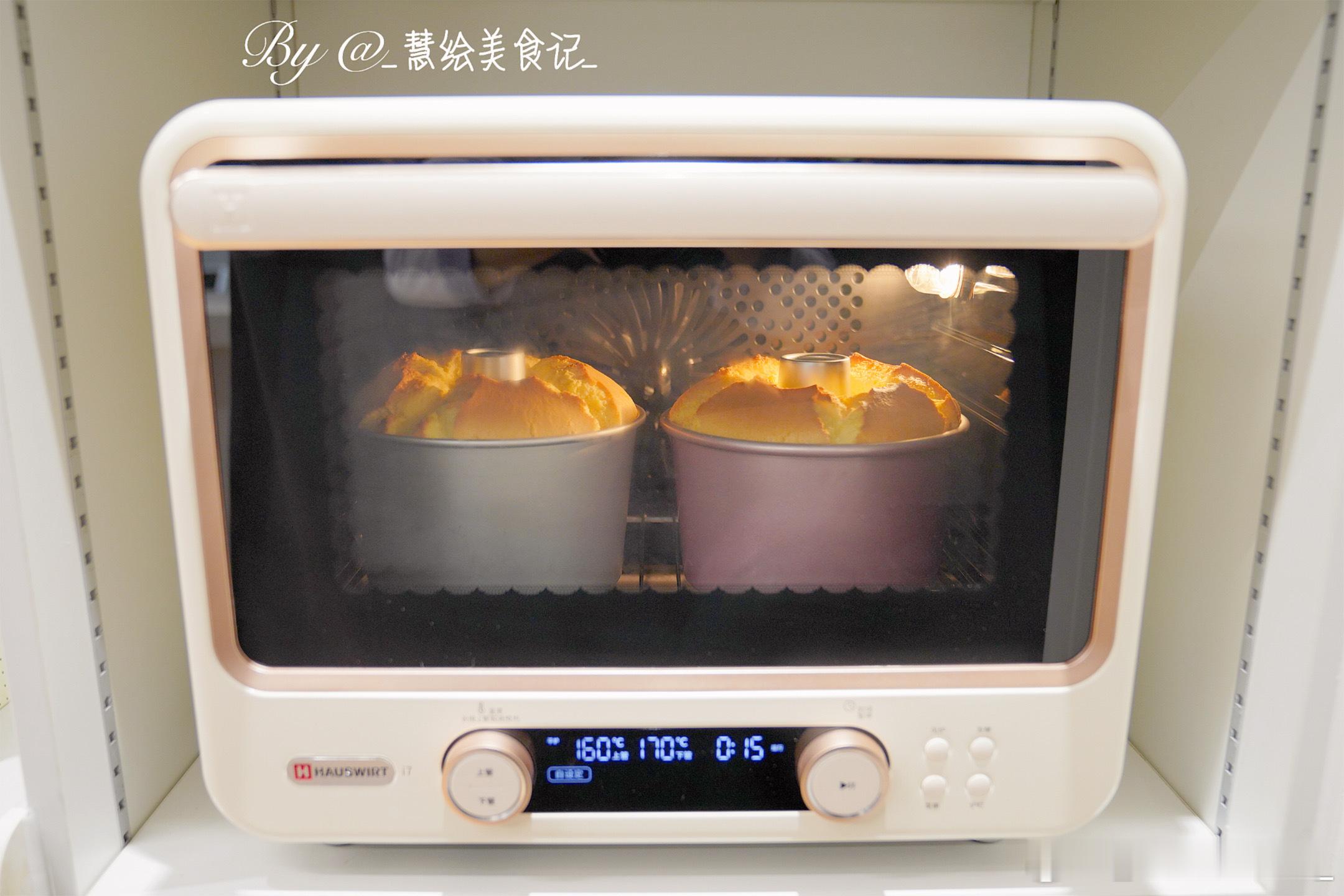 朋友说还想吃我做的戚风蛋糕，又烤了几只~我的美食日记 ​​​