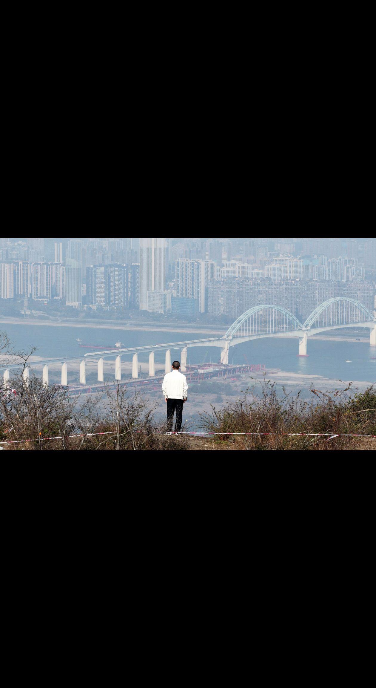 打卡《得闲谨制》最火机位——宜昌执笏山！凡人攥紧的拳头，是比炮火更滚烫的国魂宜昌