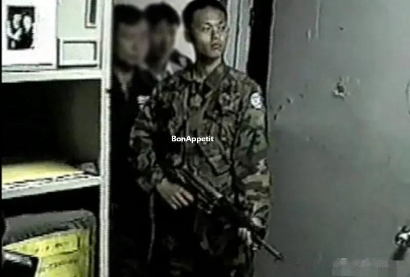 2005年的涟川枪击案，韩国陆军第28师的金姓一等兵杀了包含排长和同袍在内的8人