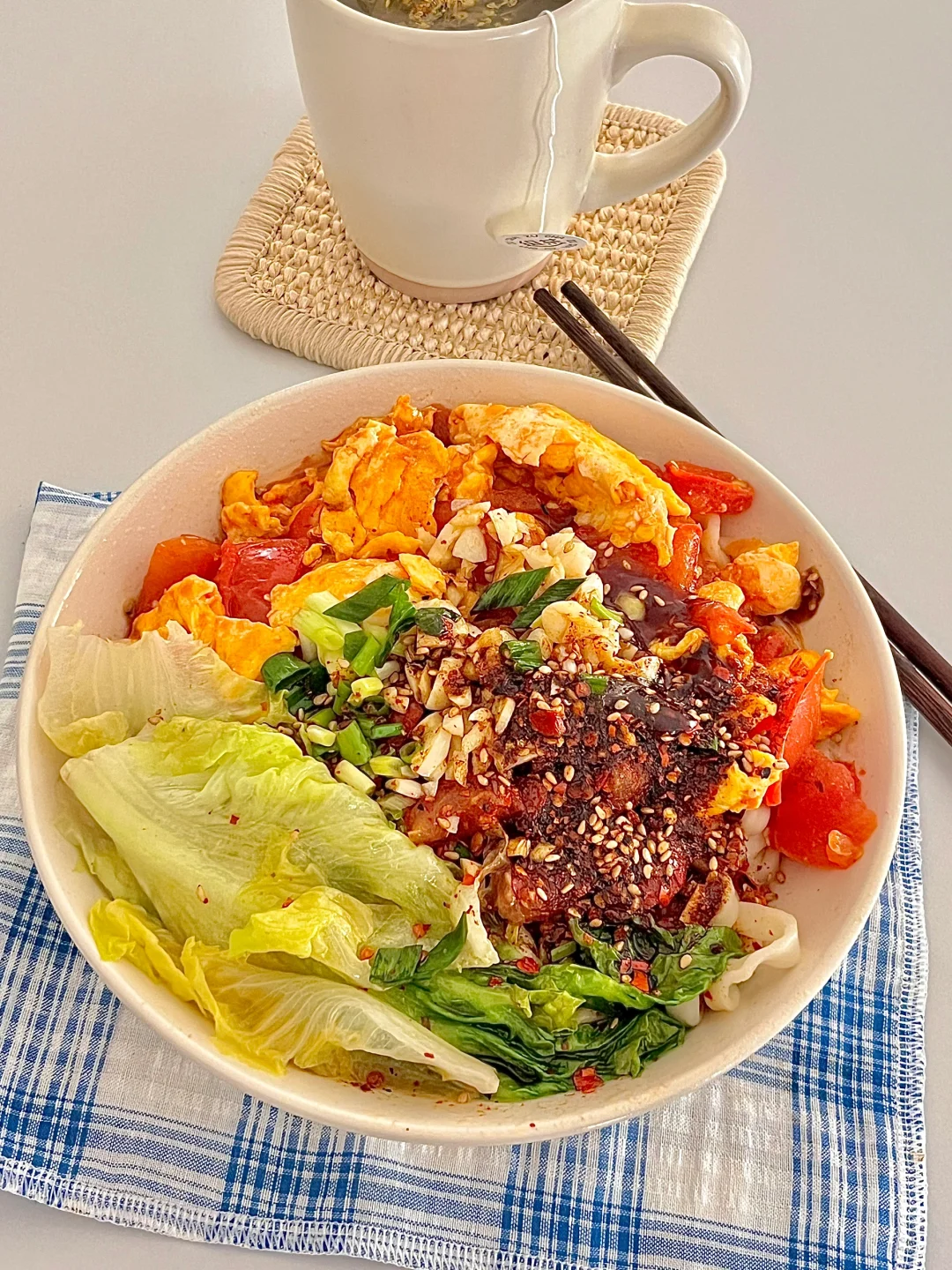 一人食减脂餐🥣 | 番茄鸡蛋油泼面