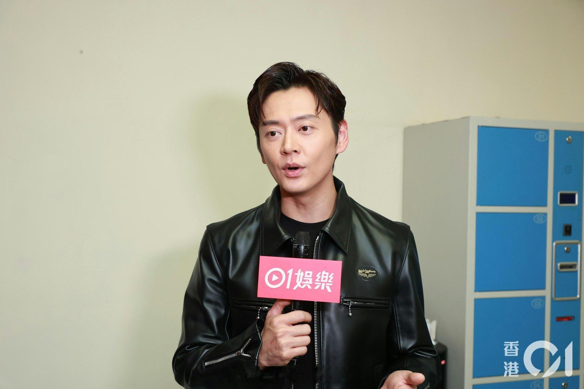张振朗发声力挺龚嘉欣，否认其是双面人，直言合作期间对方并非如此6日张振朗出席万众