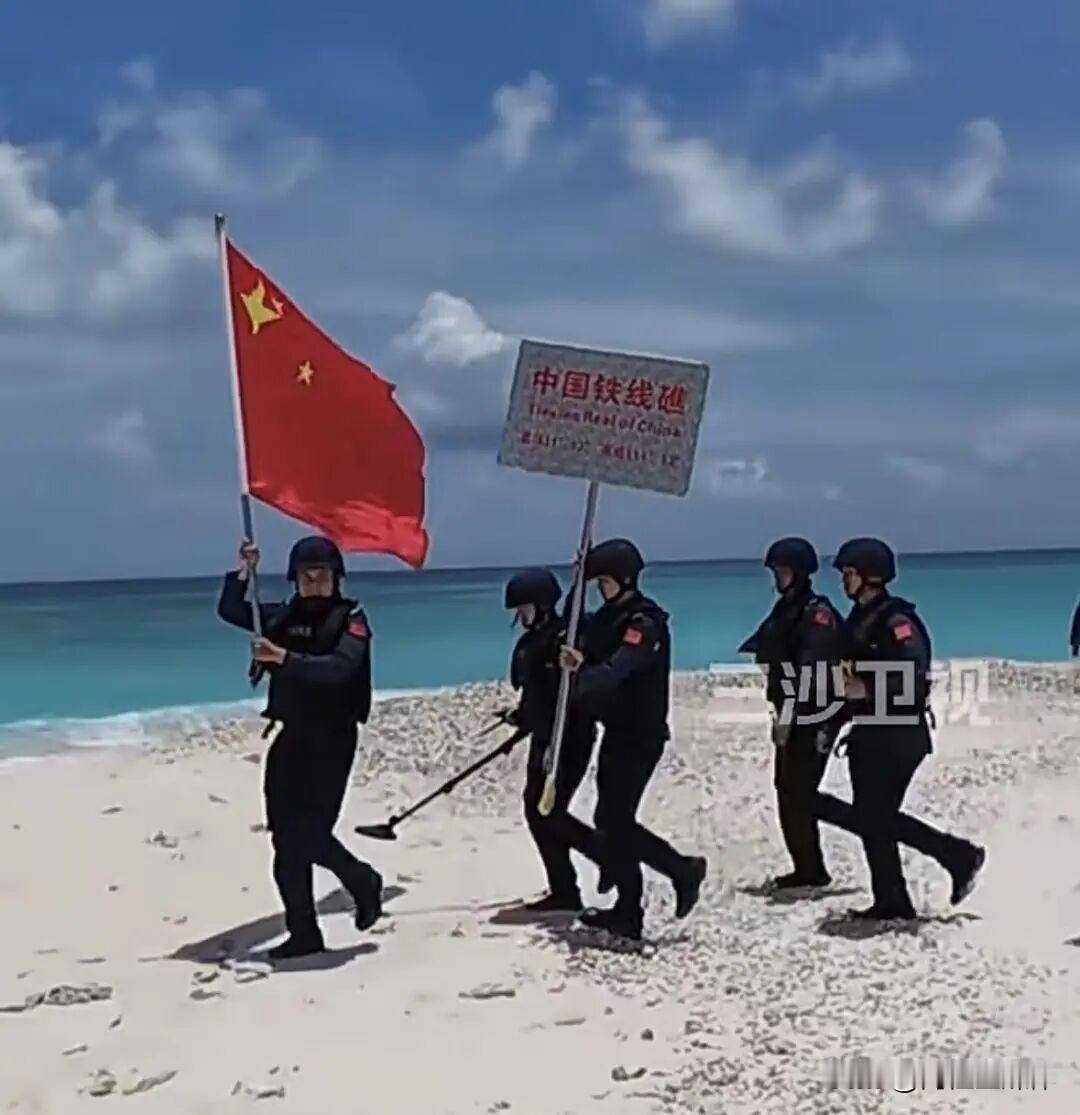 组合拳出击！三天连出两手硬招，中方经济、主权双线反制菲律宾
 
面对菲律宾在南海