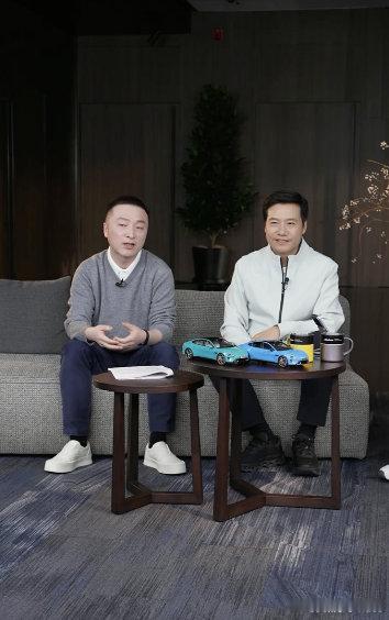 【雷军说被小字营销搞怕了】雷军回应营销大师 在1月7日晚间的直播中，再次谈及小字