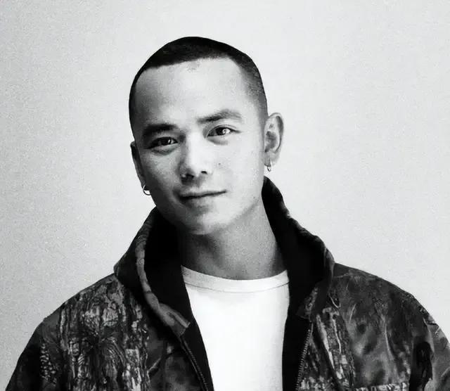 震惊！中国好声音第二季亚军张恒远因病去世，年仅37岁。

      据悉，他罹