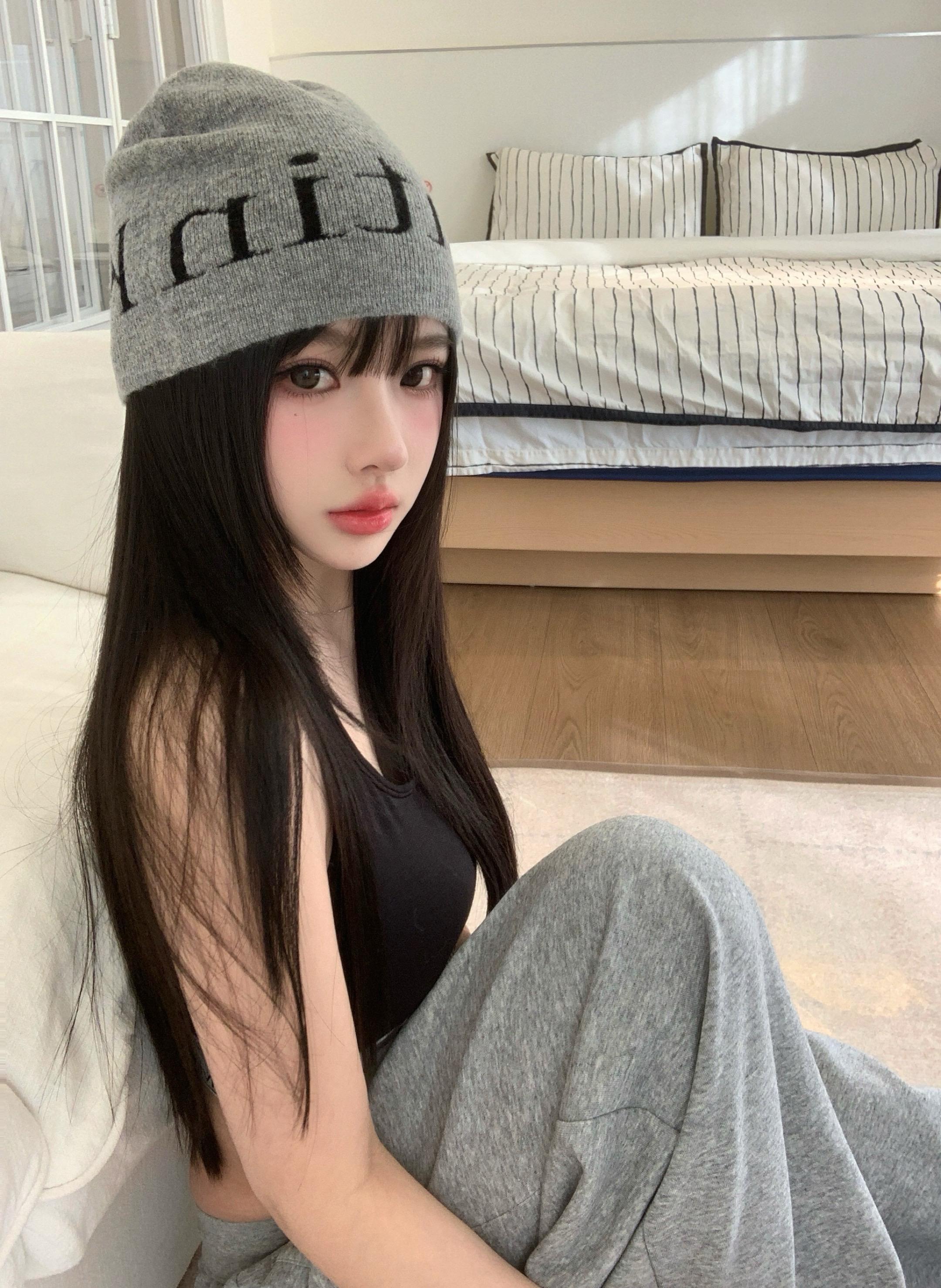 生活将我击倒在地 发现躺着是比站着舒服。