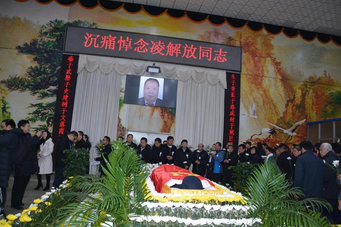 作家二月河追悼会现场，一张罕见的留影，这张照片拍摄于2018年12月19日，地点