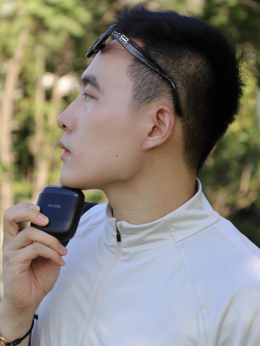 职场「体面」有飞科f8就够了