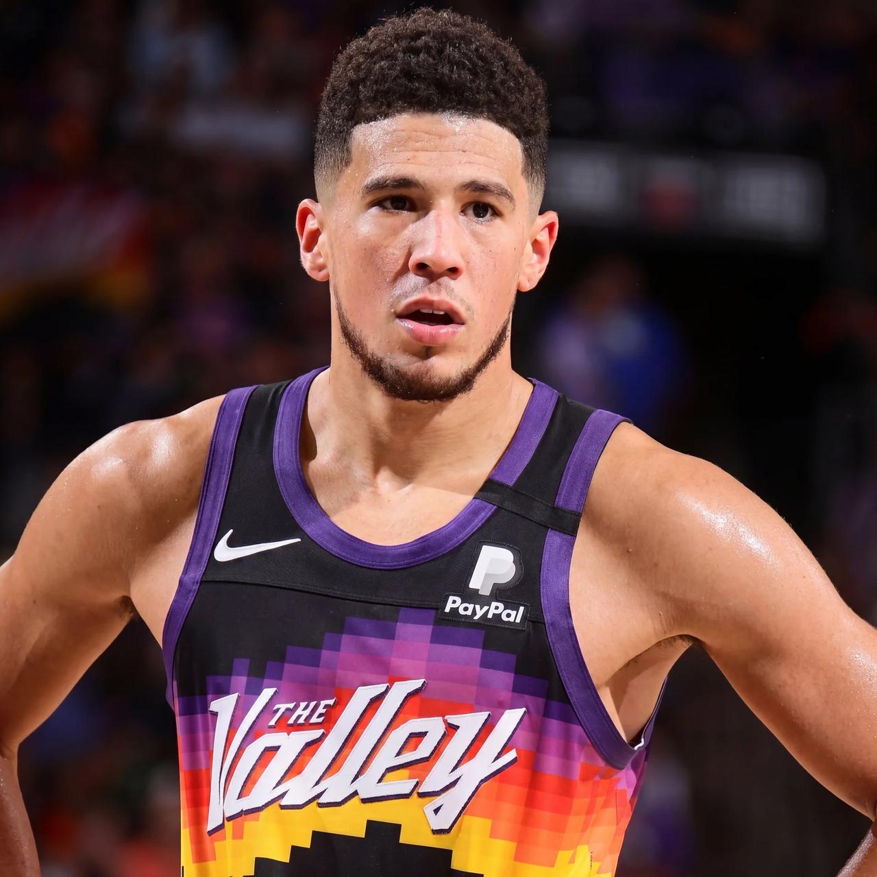 德文·布克原本被认为是这十年最耀眼的得分后卫：
2020：无缘季后赛（复赛园区8