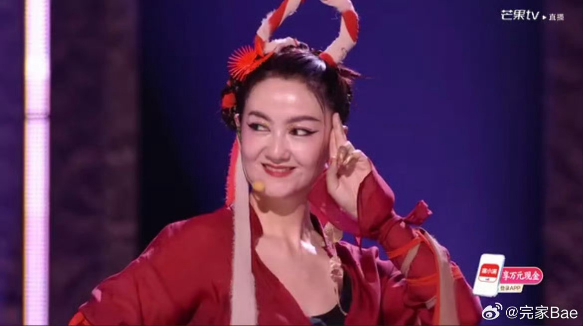 者来女争气不愧是实力唱将，舞台气场全开超争气，者来女反差私下软萌又乖巧，反差感直