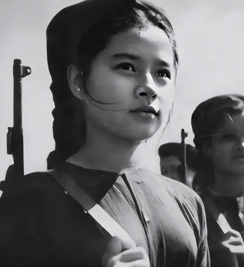 1984年4月，昆明军区边防部队先后收复老山、者阴山后，越军于6月11日、7月1