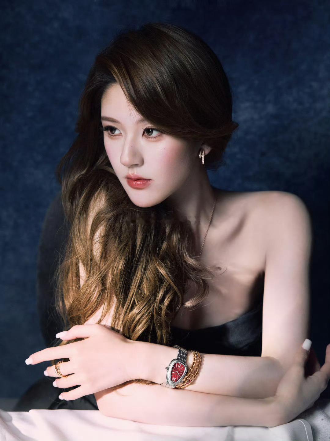 赵露思，刘亦菲，杨紫、孟子义、陈昊宇、宝格丽新春大片 