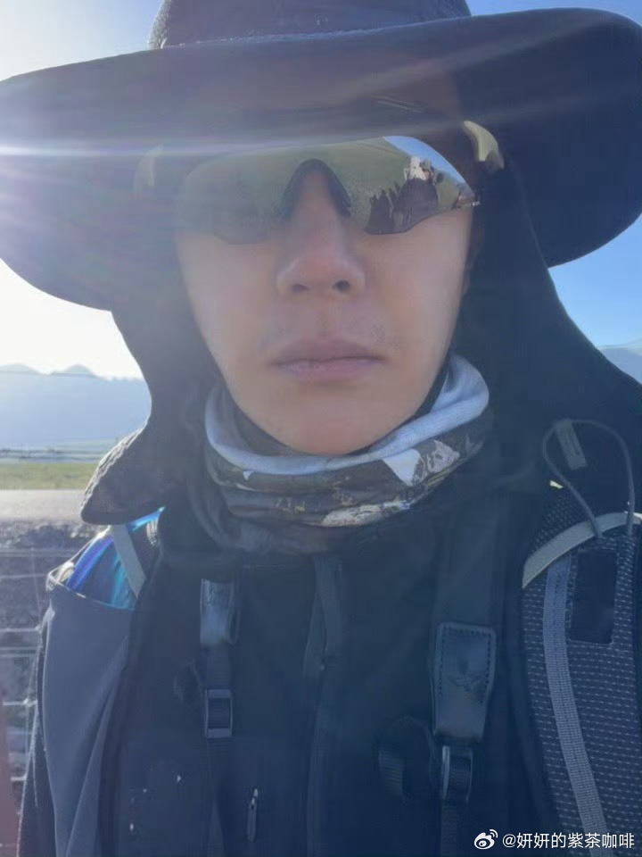 酷盖的帅，就是自然的，就是天生的，就是帅！王一博 ​​​
