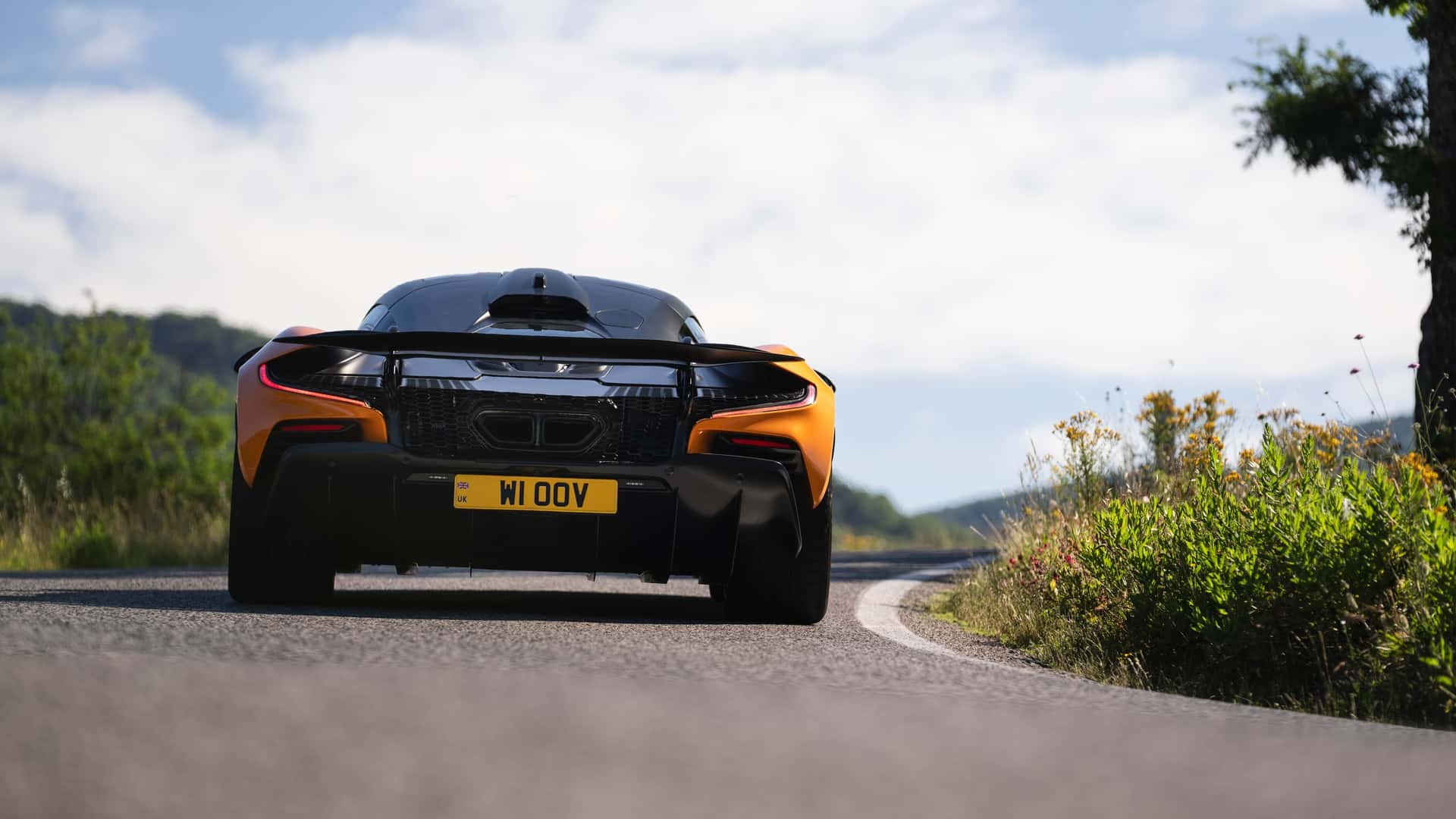 McLaren W1 