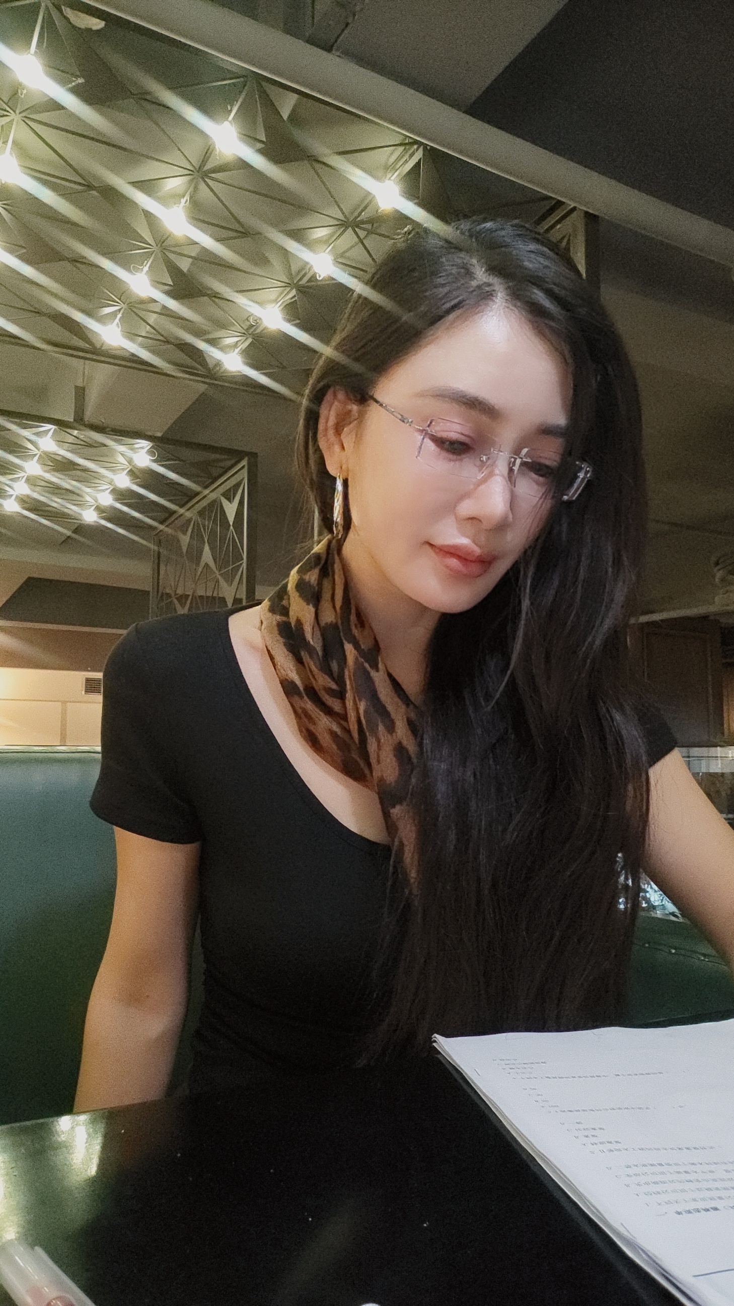 我希望自己自给自足在这个世界变得越来越轻盈，去除污浊，保持我的纯粹，让自己越来越