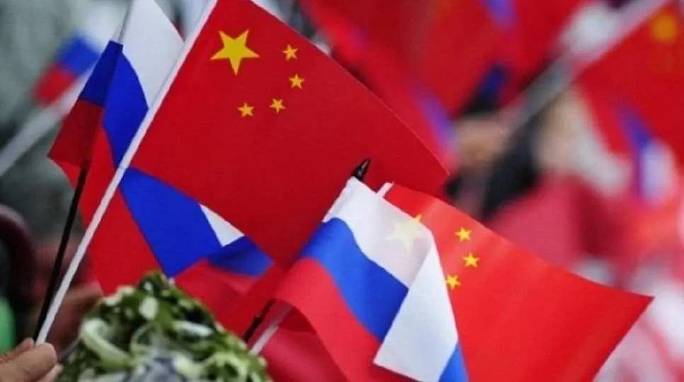 我不是俄粉，也不是乌粉，因为国与国之间的关系本来就是利益优先，历史感情之类只能当
