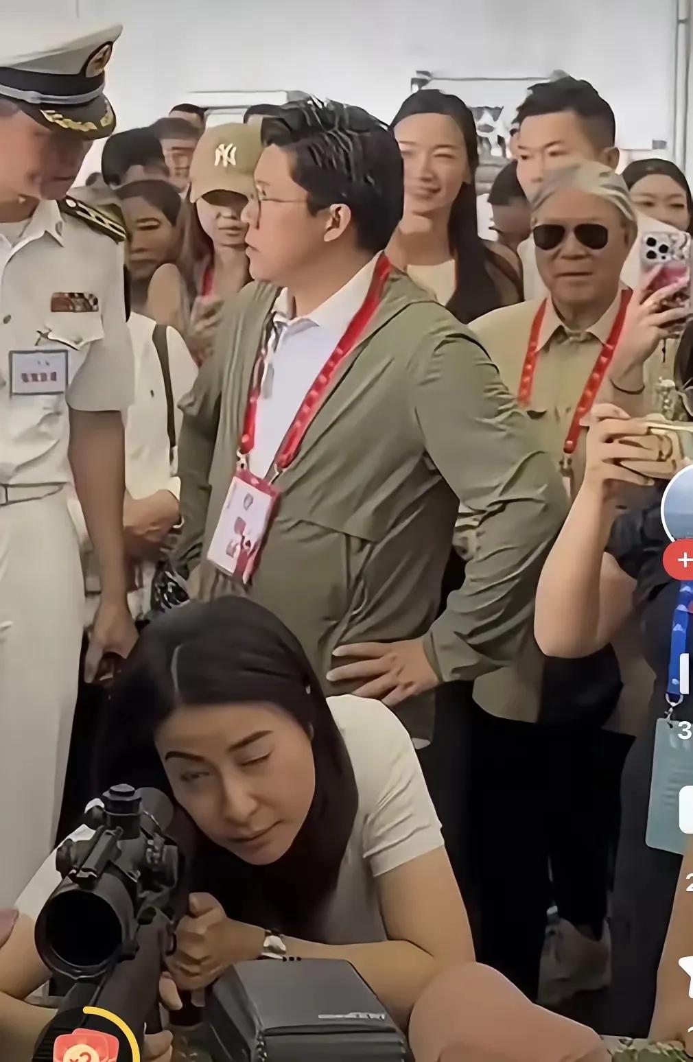 不要拿名媛和郭晶晶比！！！霍家把郭晶晶当宝贝，这事儿太让人羡慕又佩服！她用实力和