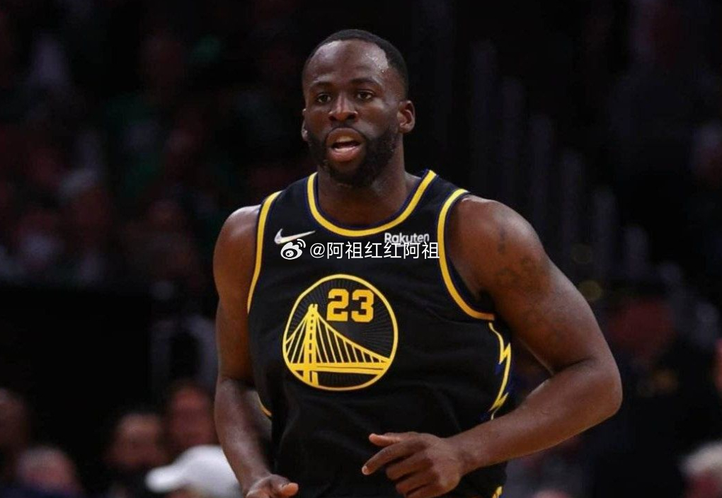 NBA常规赛，金州勇士在主场以101-129的比分不敌洛杉矶湖人。此役，追梦出战