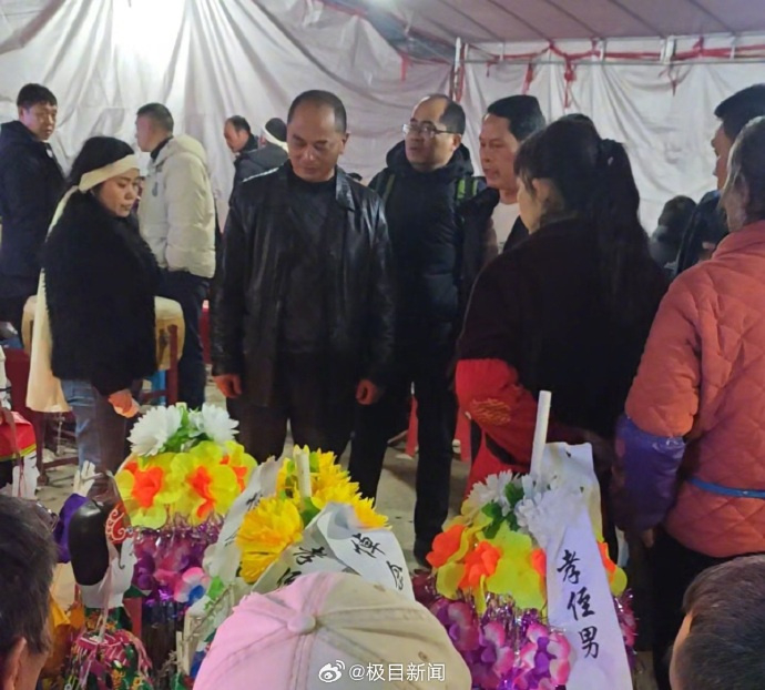 女子返岗途中离世家属发声【贵州44岁女子返岗途中突发心梗离世，老板派人千里吊唁，