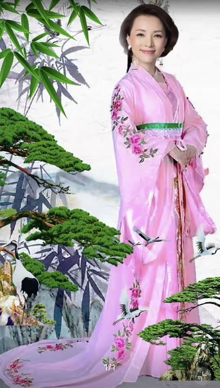 粉衣美人倚竹立，春意盎然入画来。