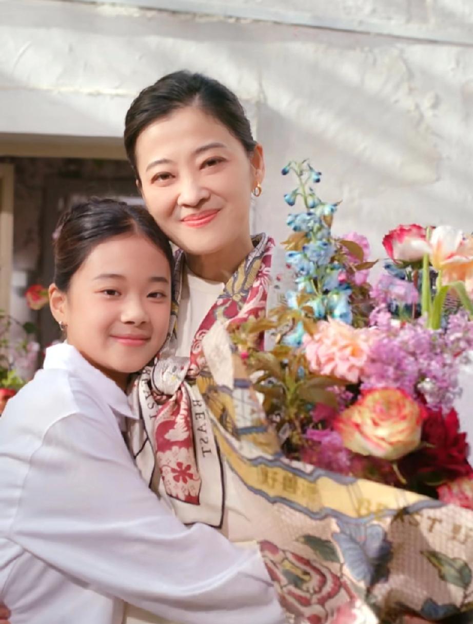 梅婷说“我13岁就开始过集体生活了，所有的事都我自己做主，哪怕父母反对，他们也看