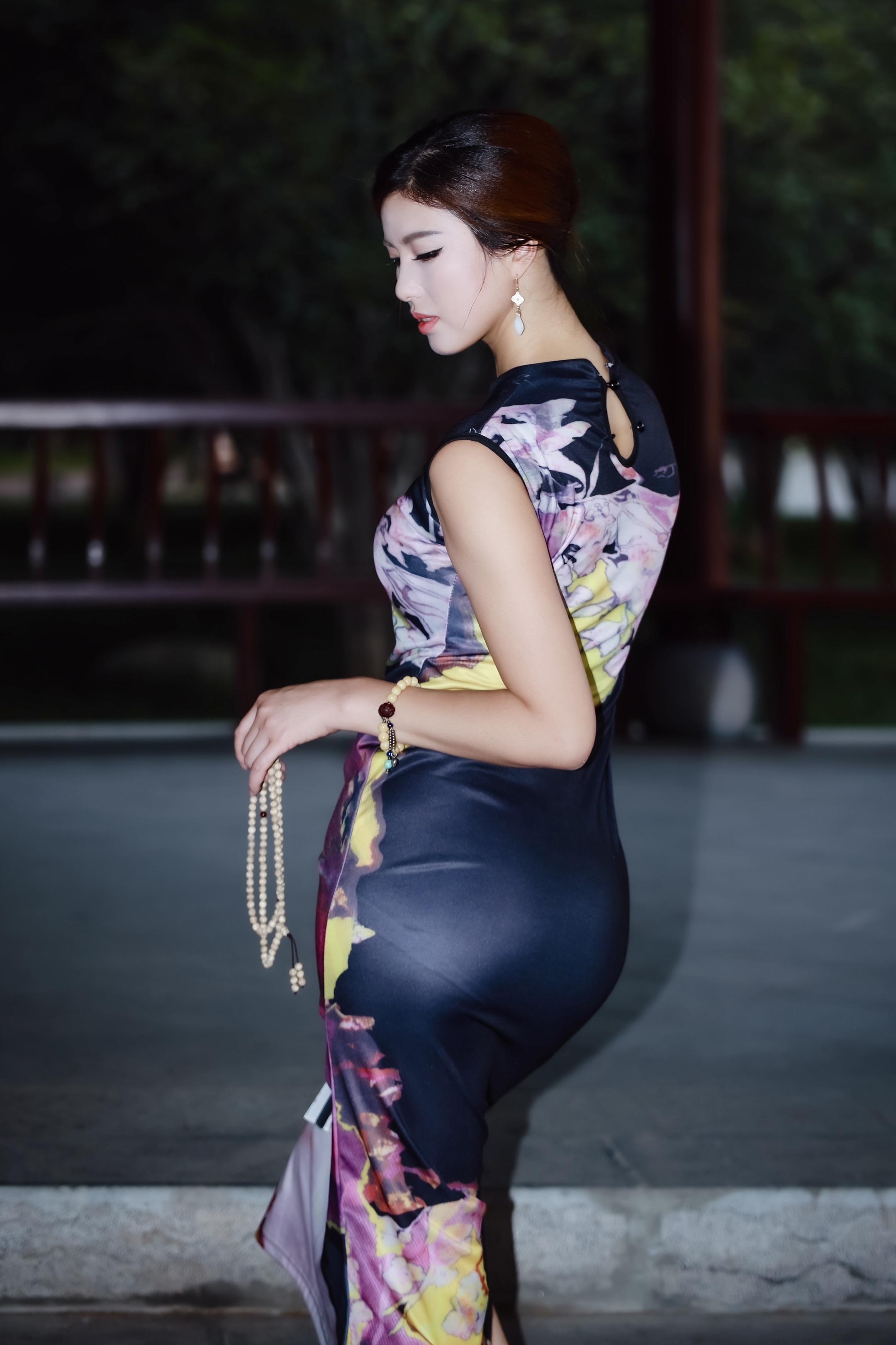 是人心自动。模特