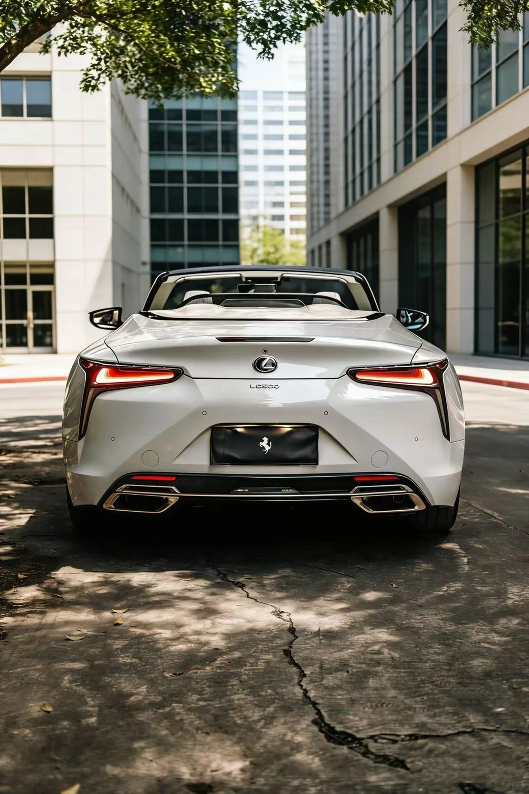 雷克萨斯LC500，纯白诱惑绝美车片