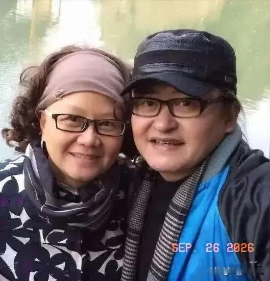 刘欢去世。
查了一下他老婆卢璐
才发现，原来他的老婆也是一位了不起的人物。
 