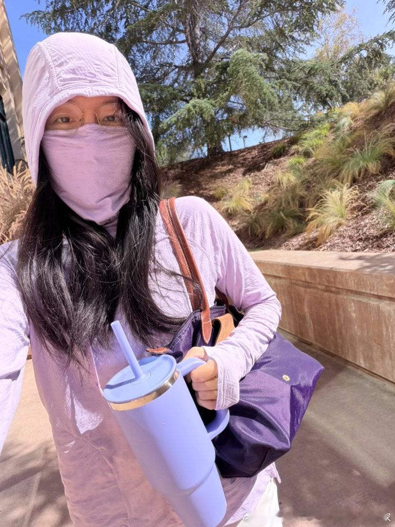 送孩子遇到穿同款防晒服