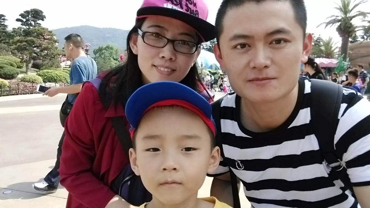 人的一生真正关心你的人是很少的，大家一定要分清谁才是真正的关心自己！
前两天公司