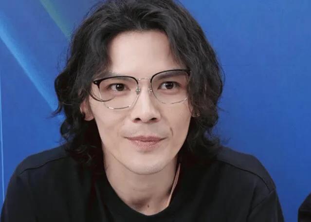 向佐终于摆脱油腻大叔的形象了！就是太清瘦了点！
