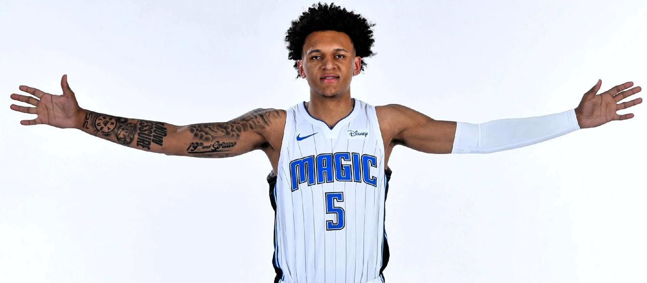 别再吹黑八！魔术赢活塞，根本不是爆冷，是状元对决的阶级跨越！

99%的人都被骗