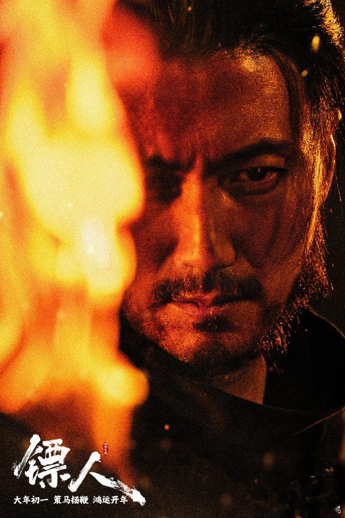 王嘉尔演唱真是适配镖人 看完电影舍不得走，就为了听完这首歌！王嘉尔唱得又燃又深情