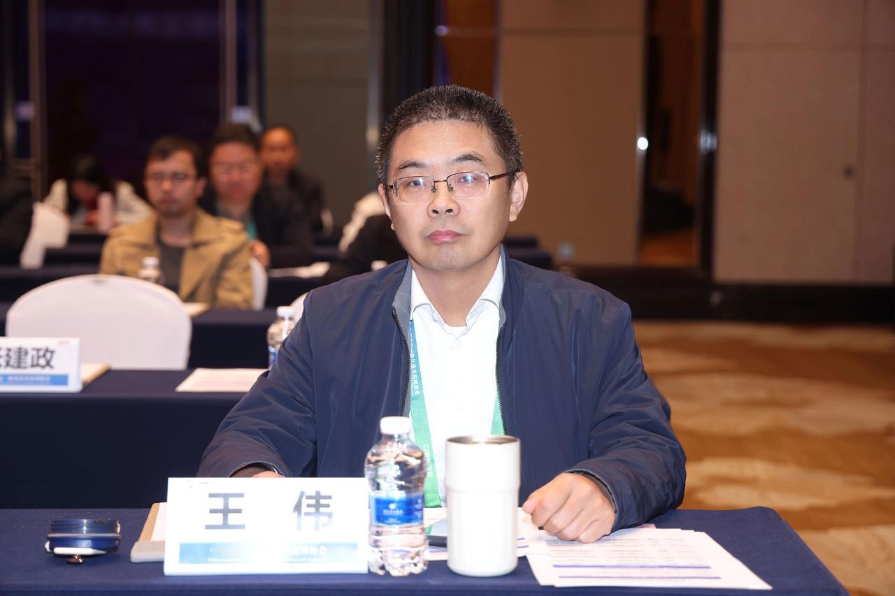 接过行业重任，为大家做好服务人工智能 具身智能