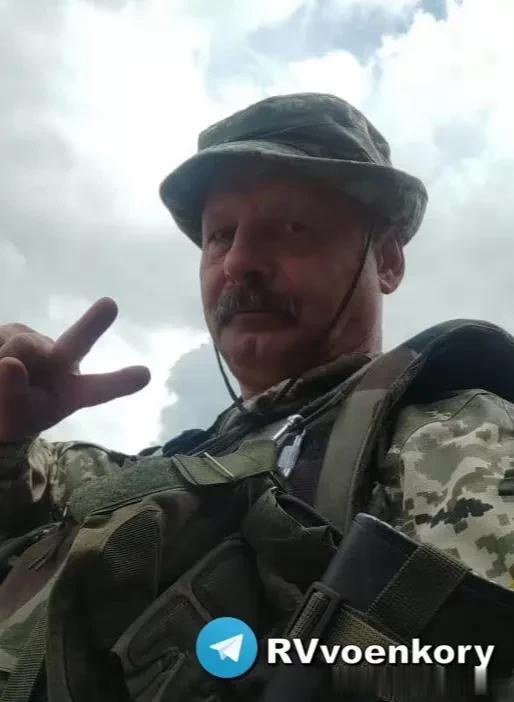 前乌克兰议员，奥列格·巴尔纳在赫尔松前线被俄军打死，
他就是当年将乌克兰总理阿尔