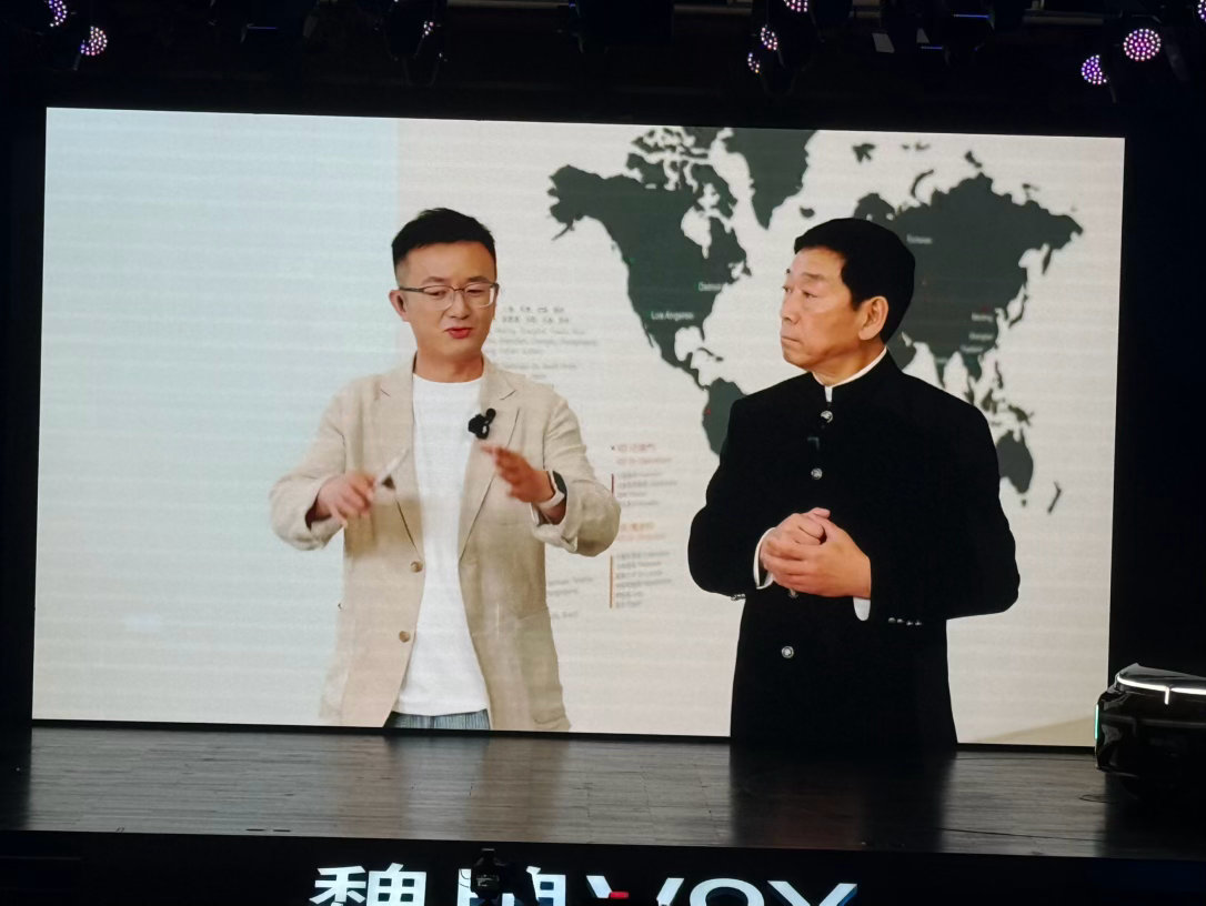 魏建军称马斯克没有技术创新魏牌V9X 预售发布会前，老魏正在做开场前的直播。其中