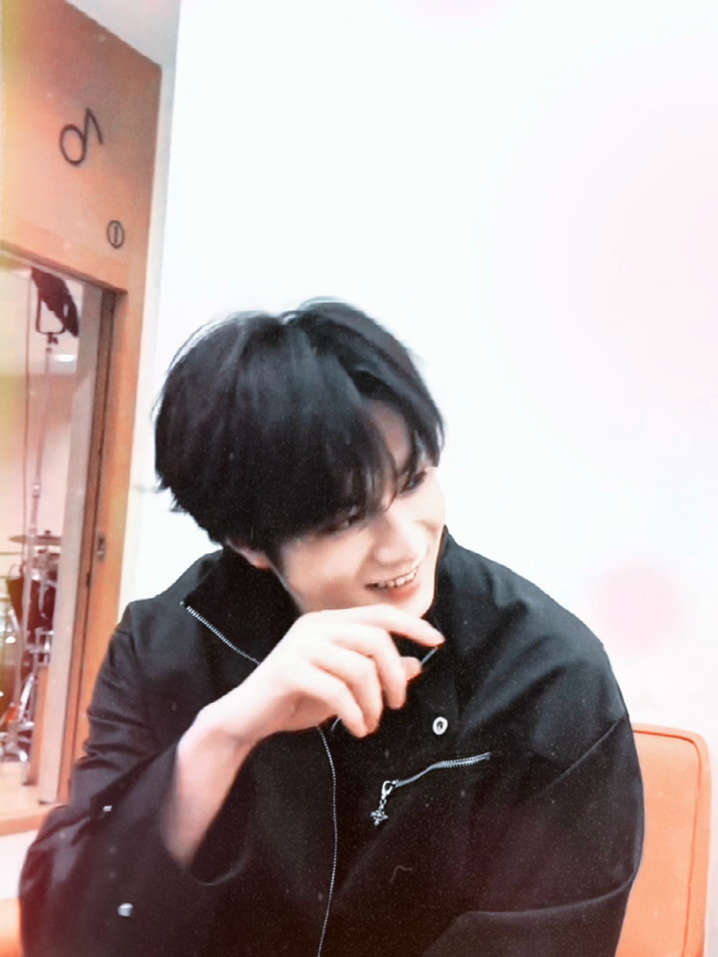 小男友害羞被我发现了˵>ㅿ<˵ 
