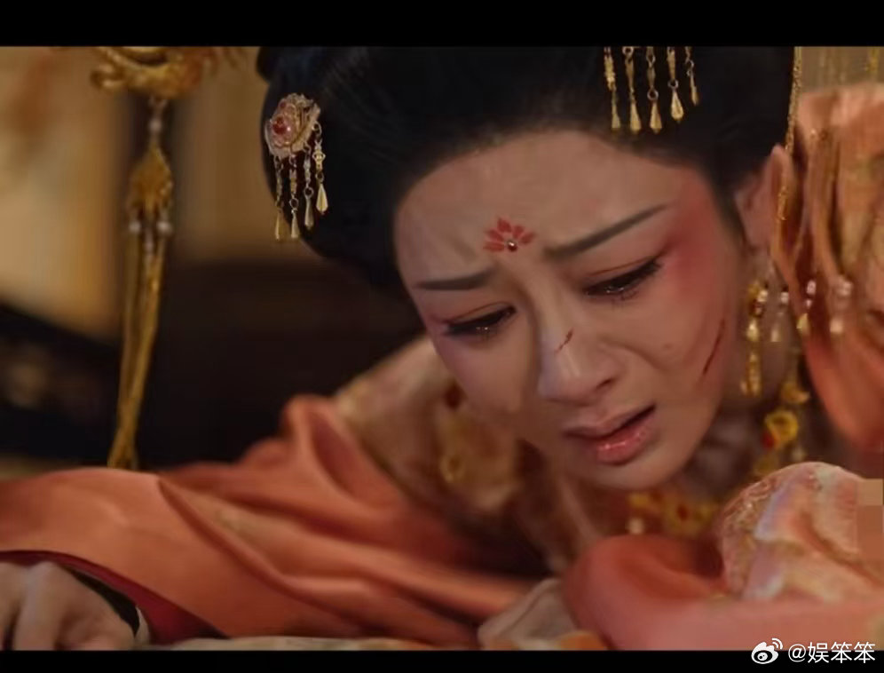 曝AI短剧使用杨紫的脸看某短剧，居然看到了熟悉的杨紫的脸😱离谱 