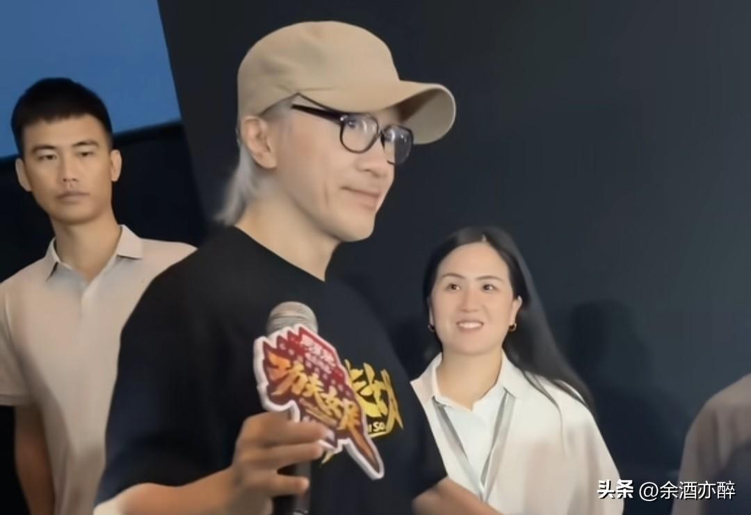 特意选7月31日这一天去看了电影《功夫女足》，相信懂的人都懂！我不想太迟。
别吐