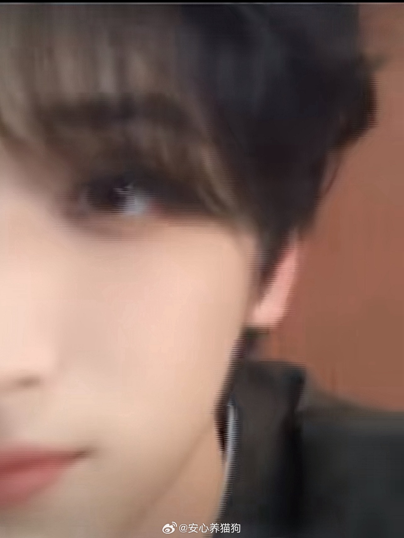 就说这组照片怎么这么温柔漂亮呀原来是女摄拍的把我妈妈温柔美好的一面全展现出来了～