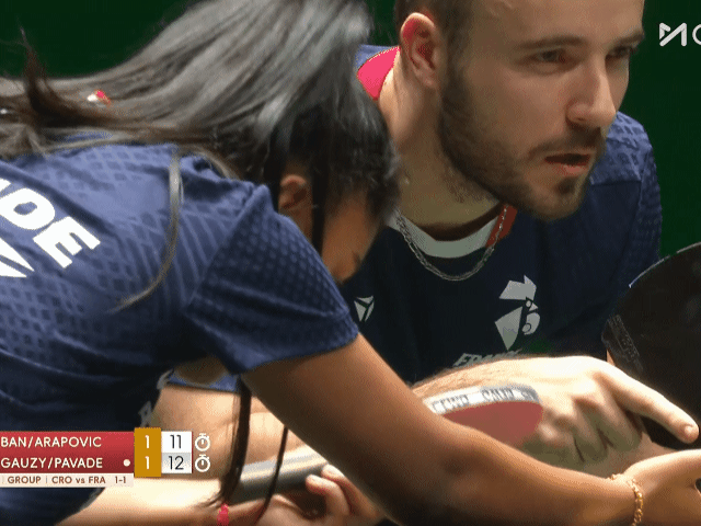 2025年国际乒联成都混合团体世界杯
帕瓦德第三局爆分之后赛点发球自杀，给告辞哥