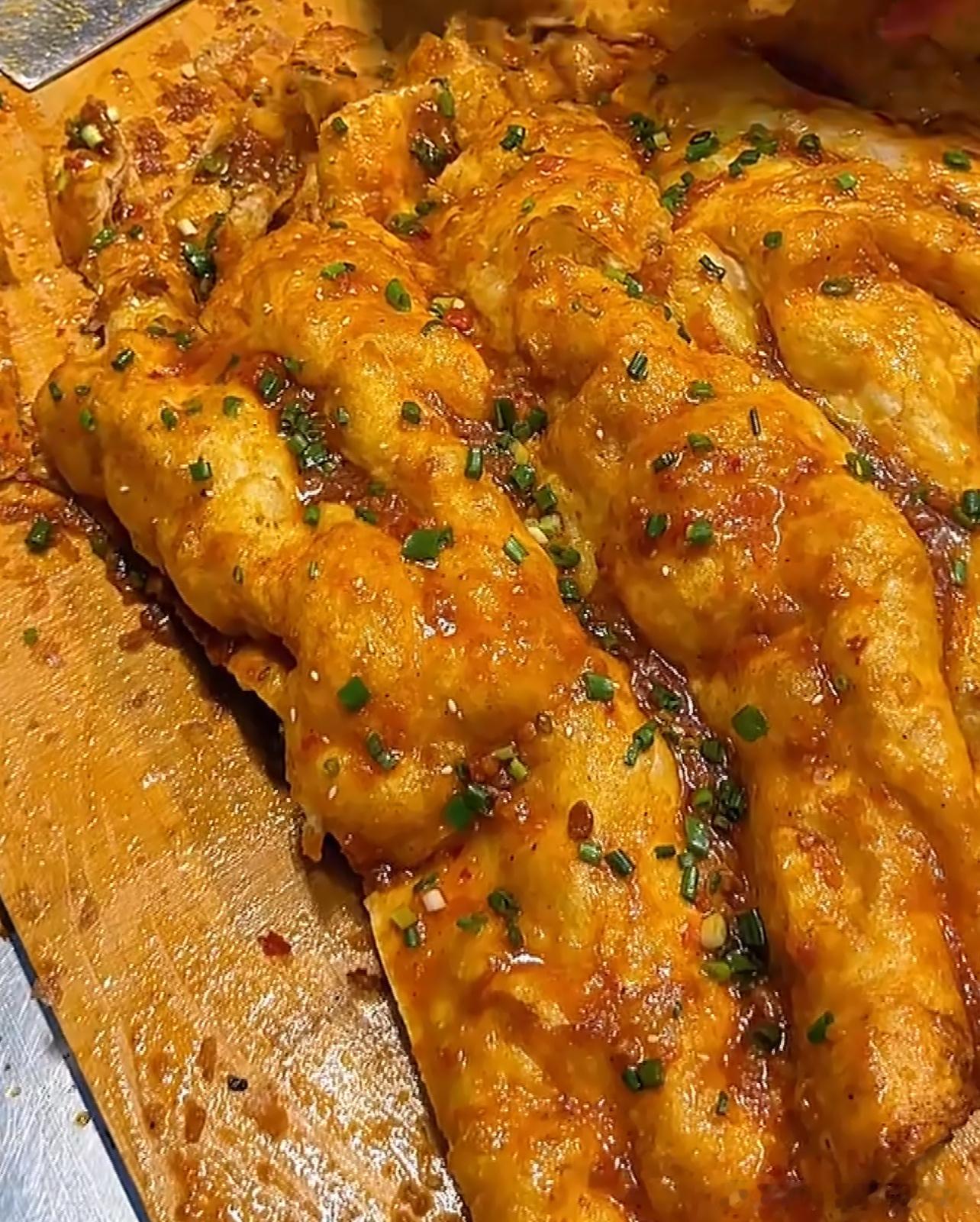 爱吃酱香饼的人天塌了我觉得还好哇还以为又有什么科技与狠活现在这个点看它制作过程虽